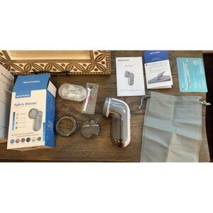 New Fabric Shaver and Lint Remover, Sweater Defuzzer with 2-Speeds